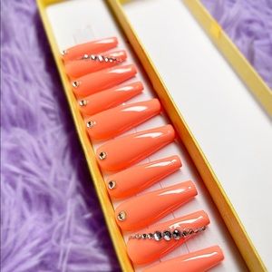 Neon peach summer press on nail kit